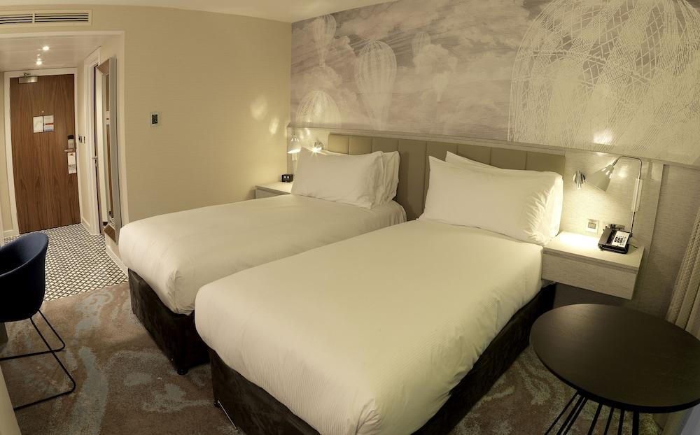 Doubletree By Hilton Chester Luaran gambar