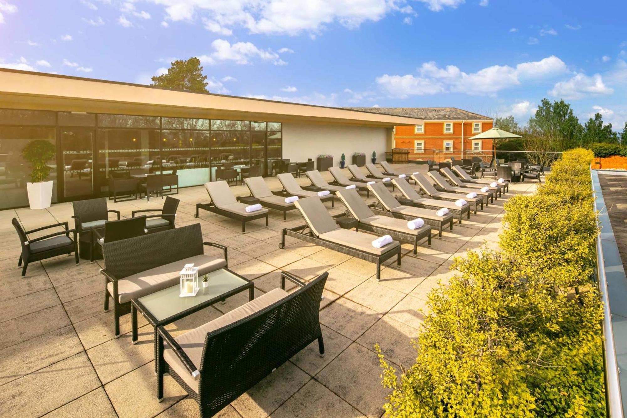 Doubletree By Hilton Chester Luaran gambar